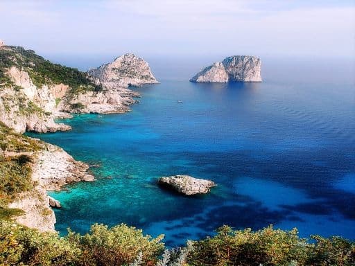 Fraganolia Rocks Isle of Capri