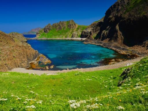 HOKKAIDO + RISHIRI ISLAND & REBUN ISLAND