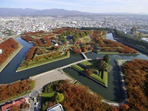 IMMERSIVE AUTUMNAL IN HOKKAIDO
