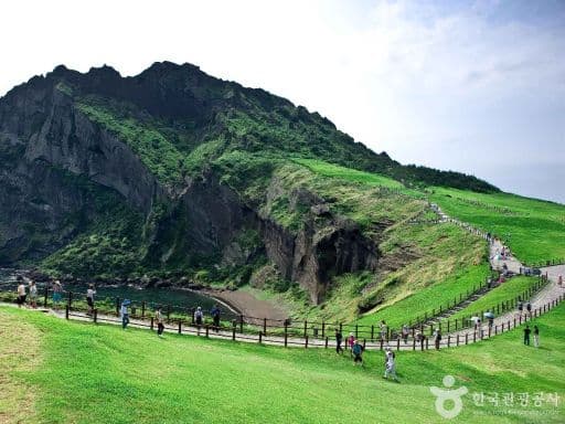 THE KOREAN GRAND TOUR