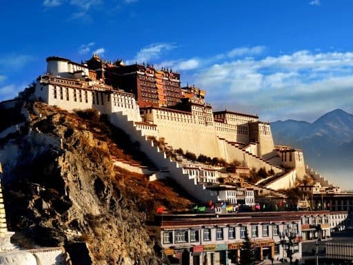 ENCHANTING TIBET